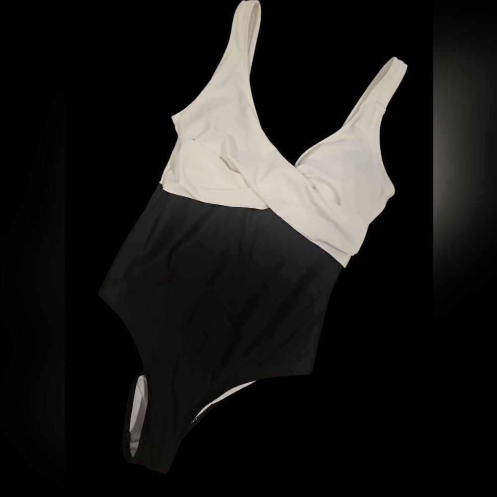 Beachsissi White Swimwear